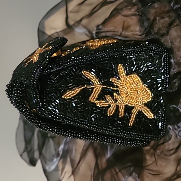 Stunning beaded structured mini bag - Picture 4 of 10